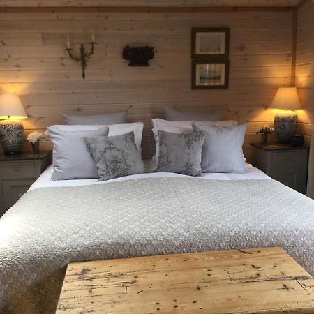 The Lodge - Luxury Lodge With Super King Size Bed, Kitchen & Shower Room Hurstpierpoint Exteriér fotografie