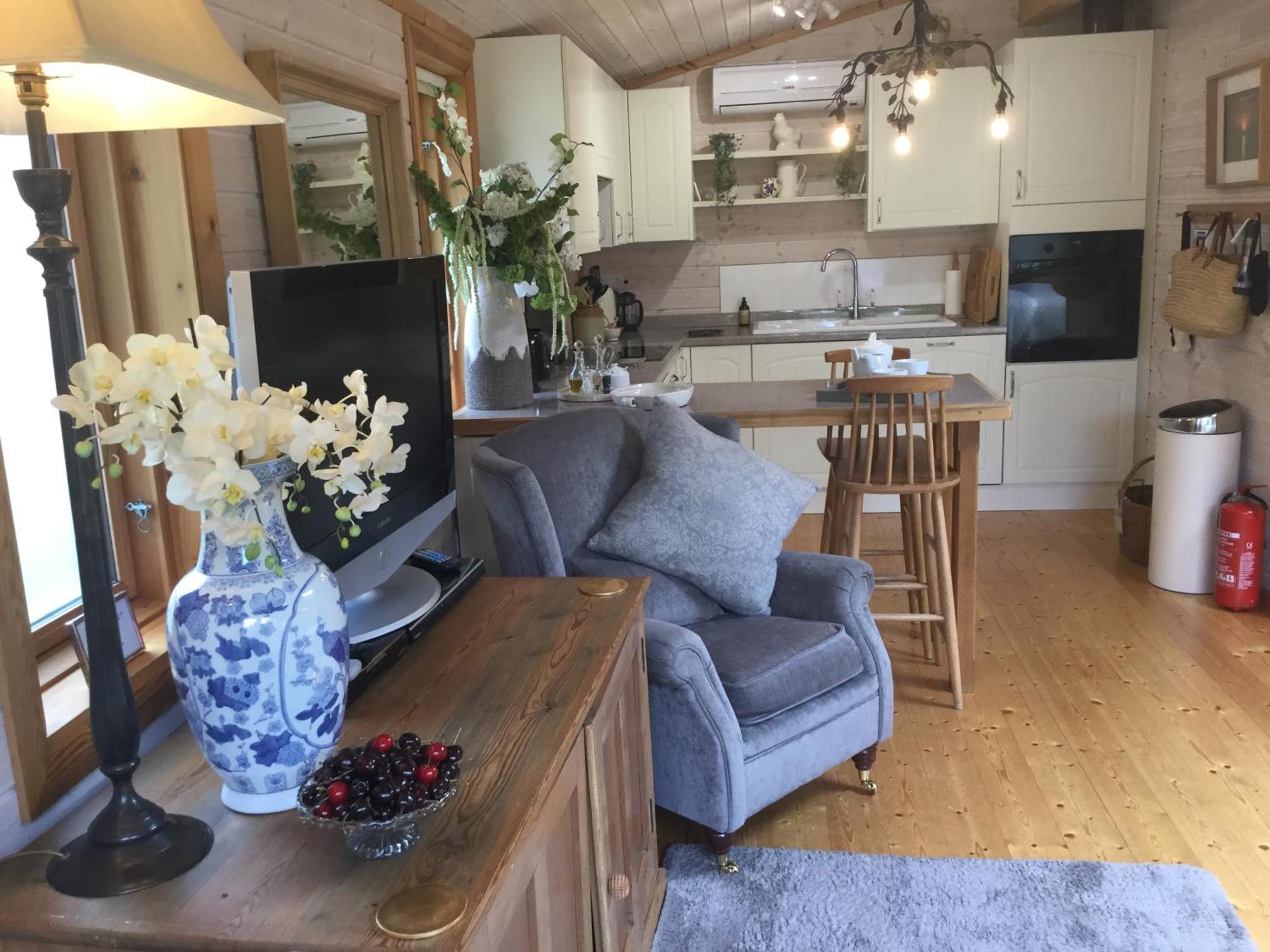 The Lodge - Luxury Lodge With Super King Size Bed, Kitchen & Shower Room Hurstpierpoint Exteriér fotografie